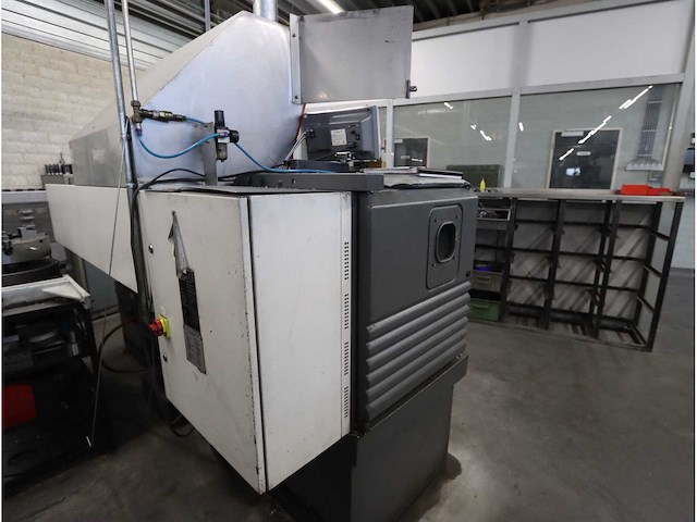 1999 colchester triumph v/s2500 universele draaibank - afbeelding 3 van  13