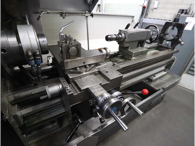 1999 colchester triumph v/s2500 universele draaibank - afbeelding 4 van  13