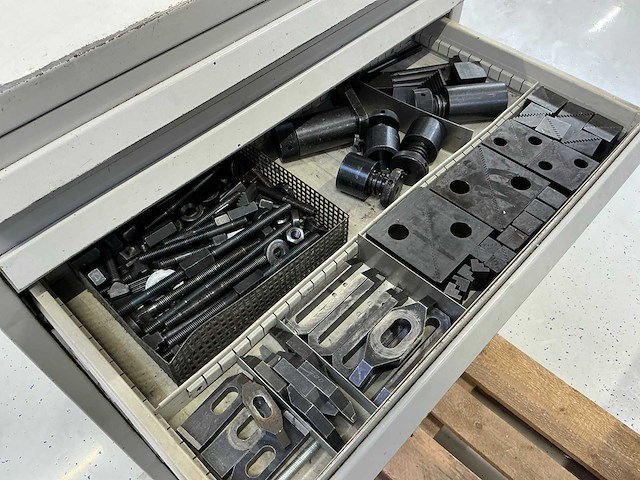 1999 decker maho dmc 60h cnc horizontale machinecentra - afbeelding 6 van  29