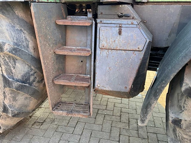 1999 fendt 824 turboshift vierwielaangedreven landbouwtractor - afbeelding 13 van  25