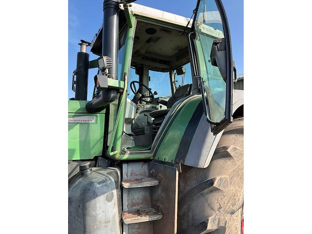 1999 fendt 824 turboshift vierwielaangedreven landbouwtractor - afbeelding 29 van  31