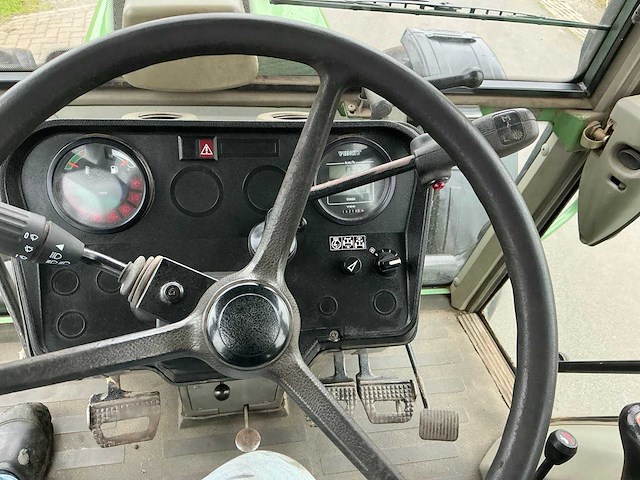 1999 fendt farmer 307c vierwielaangedreven landbouwtractor - afbeelding 40 van  52