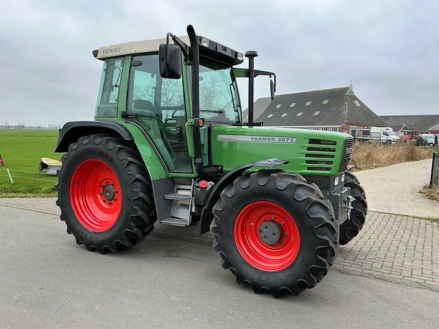 1999 fendt farmer 307c vierwielaangedreven landbouwtractor - afbeelding 49 van  52