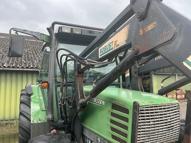 1999 fendt farmer turbomatik vierwielaangedreven landbouwtractor - afbeelding 10 van  32