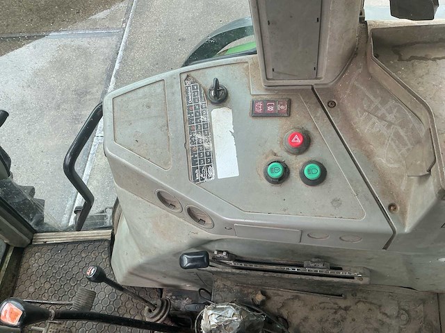1999 fendt farmer turbomatik vierwielaangedreven landbouwtractor - afbeelding 24 van  32