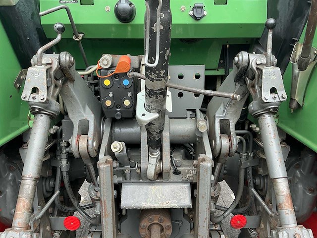 1999 fendt favorit 509 c vierwielaangedreven landbouwtractor met voorlader - afbeelding 18 van  36