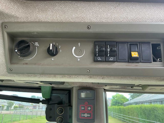 1999 fendt favorit 509 c vierwielaangedreven landbouwtractor met voorlader - afbeelding 25 van  36