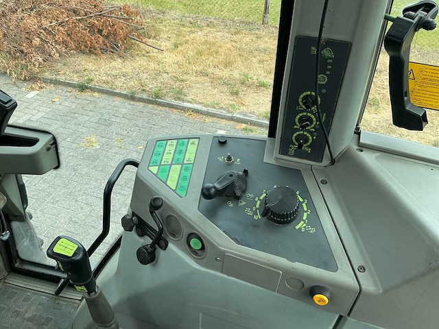 1999 fendt favorit 509 c vierwielaangedreven landbouwtractor met voorlader - afbeelding 32 van  46