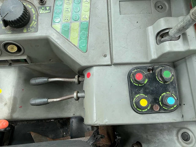 1999 fendt xylon 524 werktuigdrager / systeemtractor - afbeelding 7 van  39