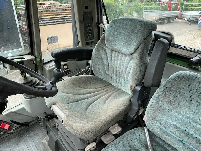 1999 fendt xylon 524 werktuigdrager / systeemtractor - afbeelding 15 van  39