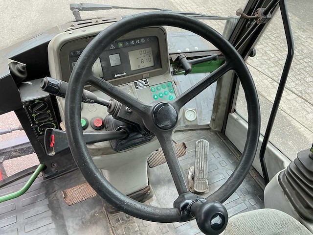 1999 fendt xylon 524 werktuigdrager / systeemtractor - afbeelding 12 van  39