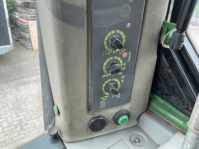 1999 fendt xylon 524 werktuigdrager / systeemtractor - afbeelding 14 van  39