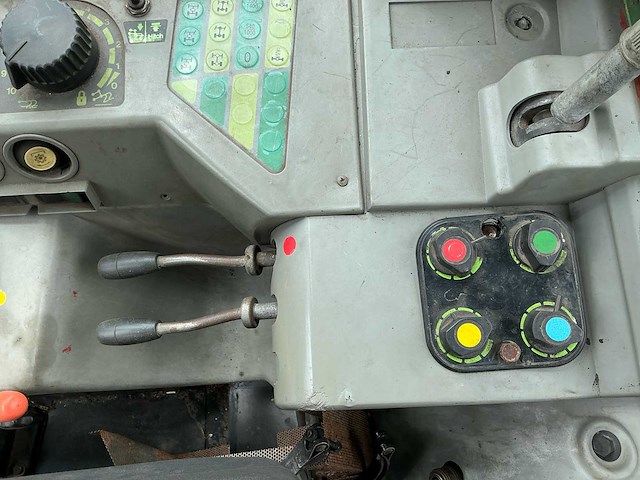 1999 fendt xylon 524 werktuigdrager / systeemtractor - afbeelding 15 van  39