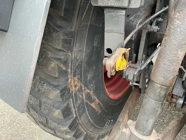 1999 fendt xylon 524 werktuigdrager / systeemtractor - afbeelding 25 van  39