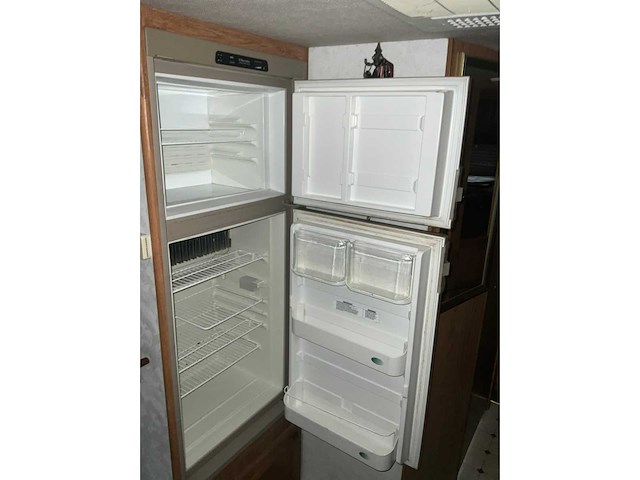 1999 ford e450 bigfoot camper - afbeelding 8 van  31