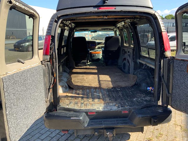 1999 g.m.c. savana personenauto - afbeelding 18 van  38