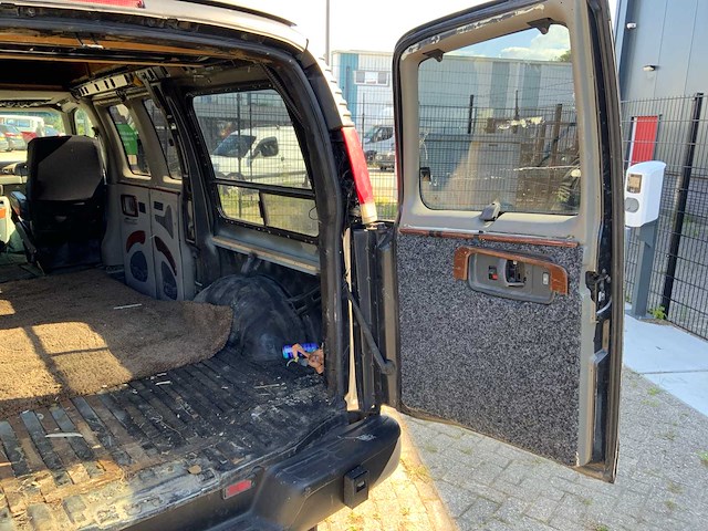 1999 g.m.c. savana personenauto - afbeelding 19 van  38