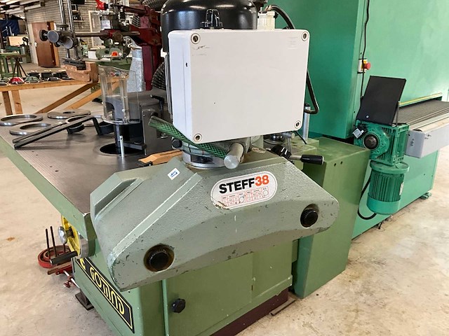 1999 gomad fds tafel- en spilfreesmachine - afbeelding 8 van  21