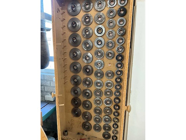 1999 gomad fds tafel- en spilfreesmachine - afbeelding 14 van  21