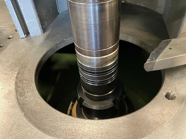 1999 gomad fds tafel- en spilfreesmachine - afbeelding 18 van  21