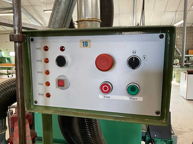 1999 gomad fds tafel- en spilfreesmachine - afbeelding 19 van  21