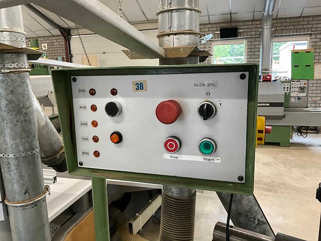1999 gomad fds tafel- en spilfreesmachine - afbeelding 13 van  16