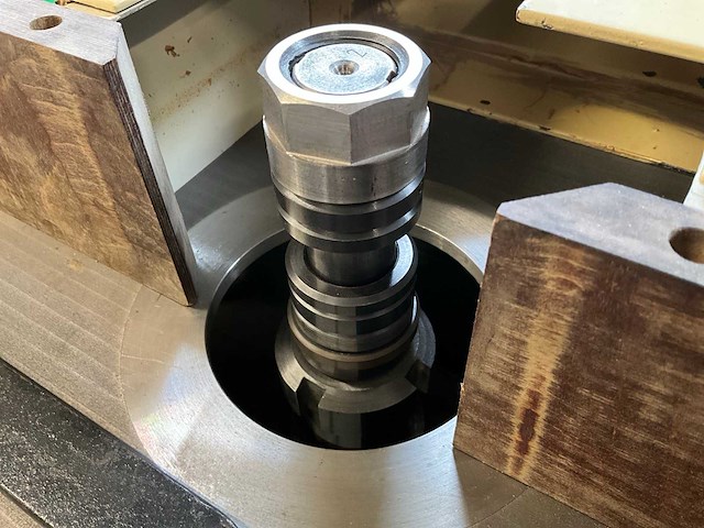 1999 gomad fds tafel- en spilfreesmachine - afbeelding 5 van  8