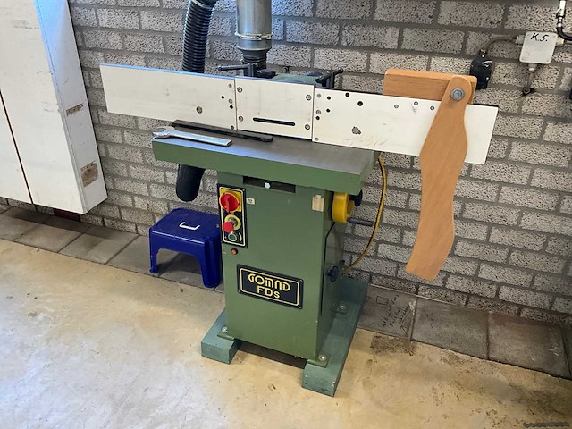 1999 gomad fds tafel- en spilfreesmachine - afbeelding 1 van  10