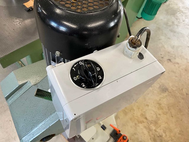1999 gomad fds tafel- en spilfreesmachine - afbeelding 11 van  21