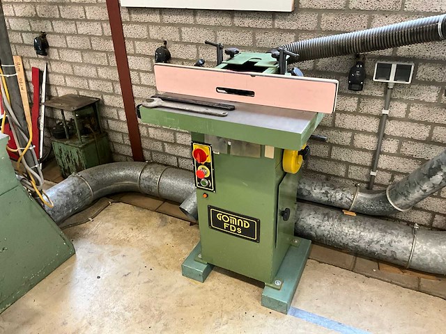 1999 gomad fds tafel- en spilfreesmachine - afbeelding 1 van  8