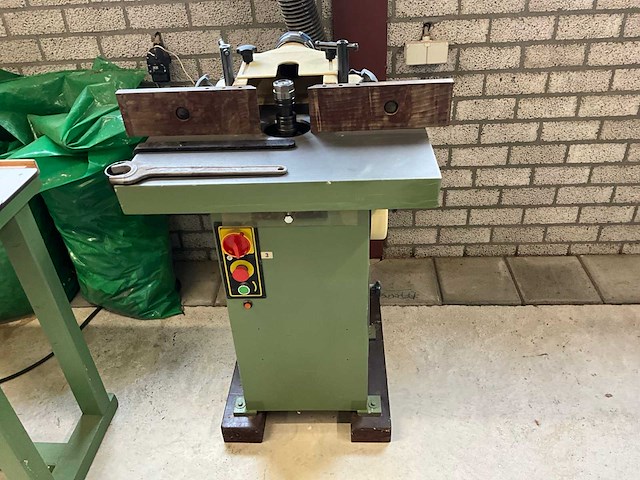 1999 gomad fds tafel- en spilfreesmachine - afbeelding 2 van  8