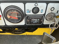 1999 grove gt141da zelfrijdende telescoophoogwerker met werkplatform - afbeelding 24 van  37
