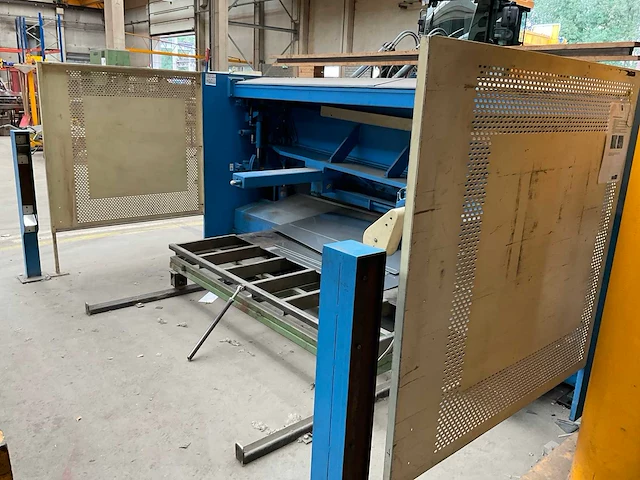 1999 haco tsx 3006 guillotineschaar - afbeelding 4 van  14