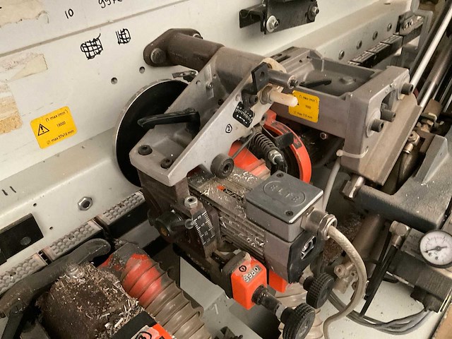 1999 holzher 1411 kantenaanlijmmachine - afbeelding 10 van  13