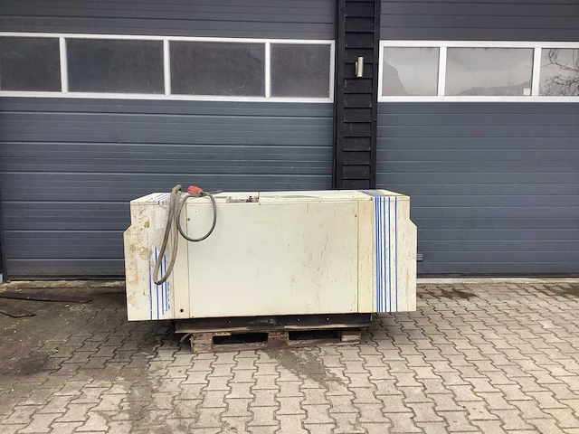 1999 ingersollrand ssr schroefcompressor - afbeelding 1 van  7