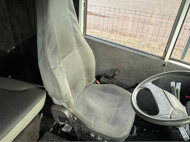 (1999) iveco podiumwagen - afbeelding 10 van  92