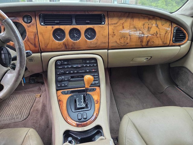 1999 jaguar xk8 4.0 v8 convertible personenauto - afbeelding 27 van  33