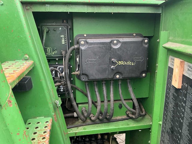 1999 john deere 6750 veldhakselaar - afbeelding 14 van  33