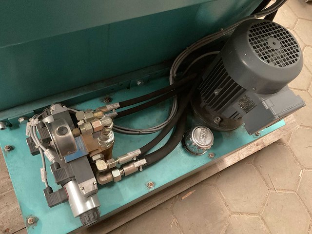 1999 kaltenbach kks450h verstekzaagmachine - afbeelding 4 van  9