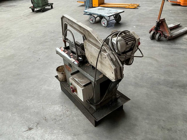 1999 kasto hbs 210/240 beugelzaagmachine - afbeelding 2 van  7