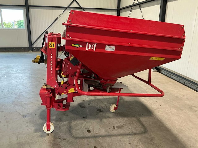 1999 lely centerliner kunstmeststrooier - afbeelding 13 van  16
