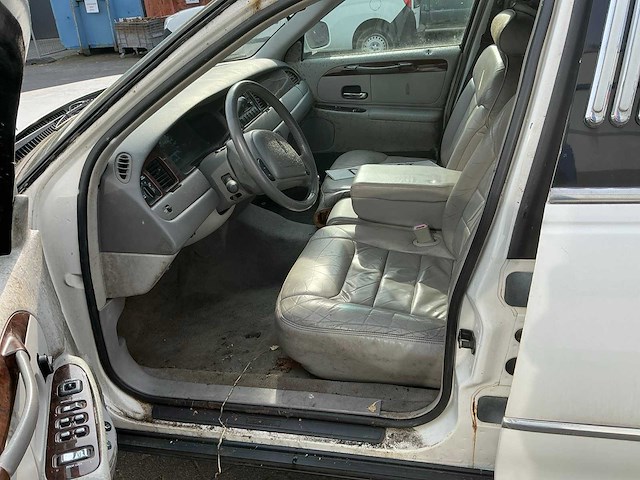 1999 lincoln town car (limousine) - afbeelding 19 van  93