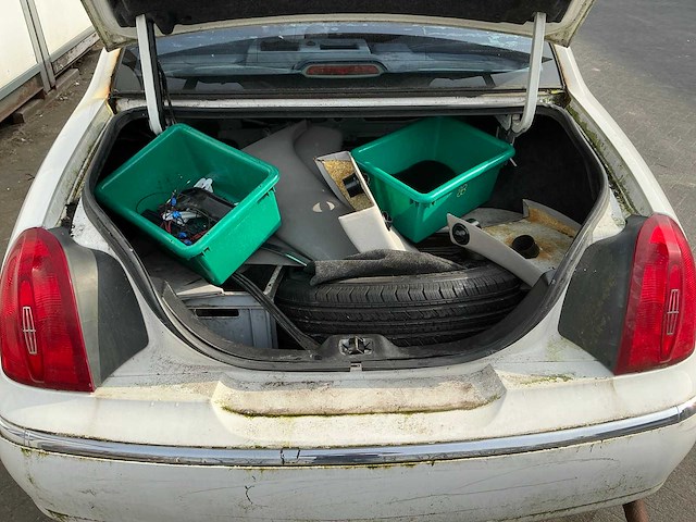 1999 lincoln town car (limousine) - afbeelding 89 van  93