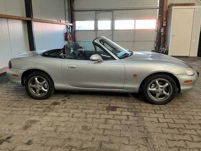 1999 mazda mx-5 1.6i touring cabriolet - afbeelding 33 van  38