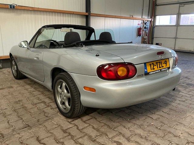 1999 mazda mx-5 1.6i touring cabriolet - afbeelding 36 van  38