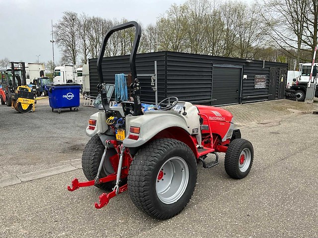 1999 mc cormick gx45h 4wd hydrostatische minitractor - afbeelding 23 van  31