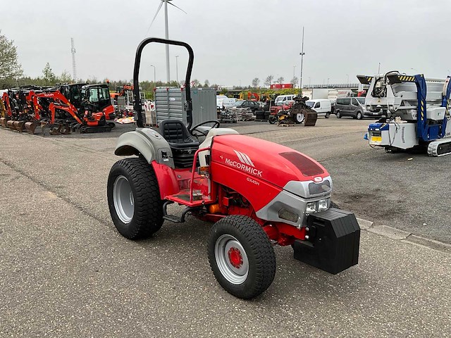 1999 mc cormick gx45h 4wd hydrostatische minitractor - afbeelding 25 van  31