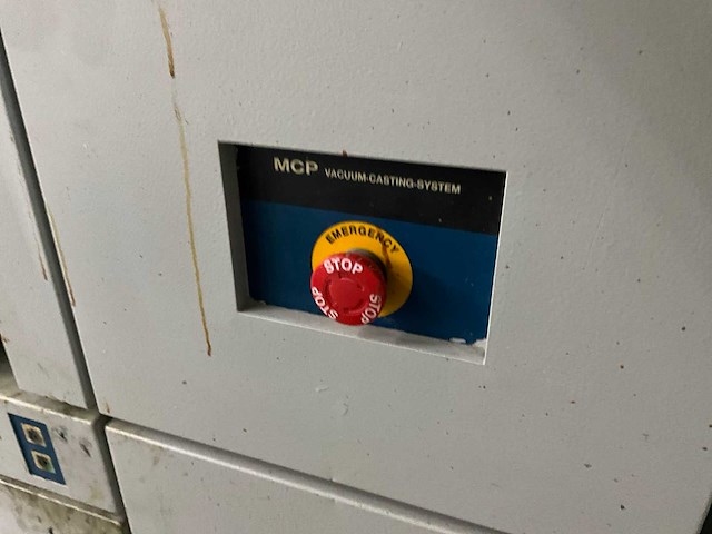 1999 mcp 004 plc vacuümgietmachine - afbeelding 6 van  13