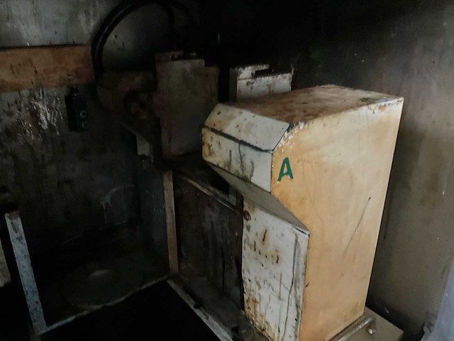 1999 mcp 004 plc vacuümgietmachine - afbeelding 8 van  13