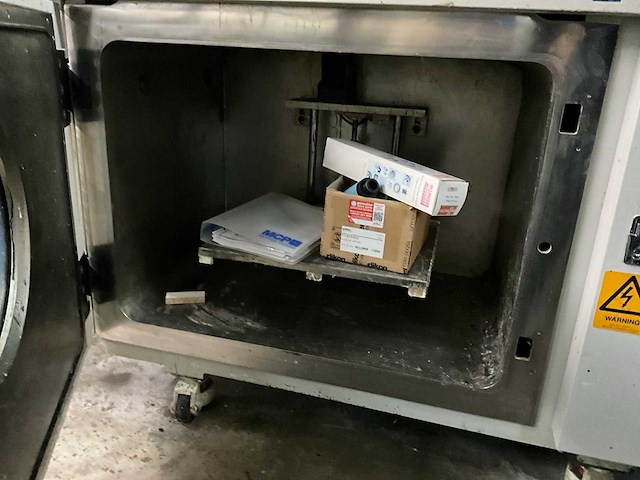 1999 mcp 004 plc vacuümgietmachine - afbeelding 11 van  13